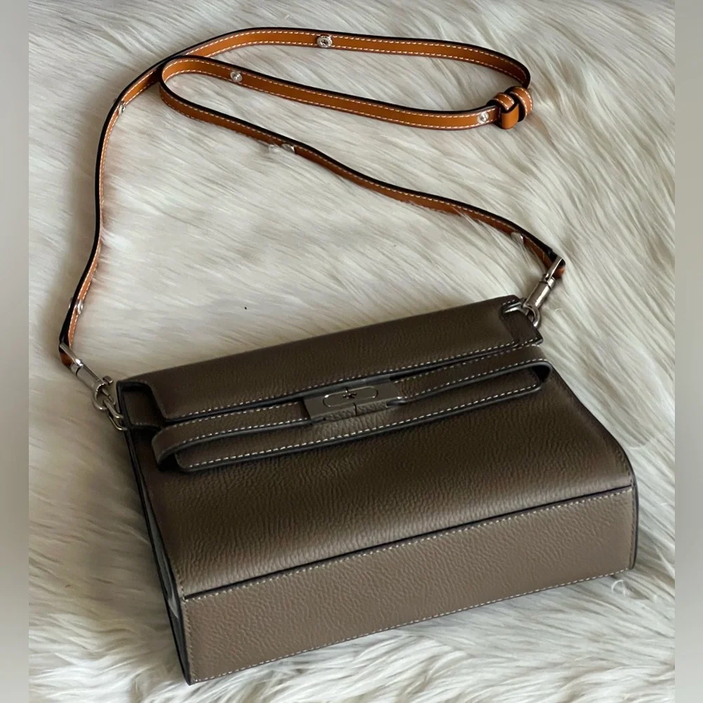 💰SOLD - 158723 - Tory Burch Lee Radziwill Pebbled Shoulder Bag - Picture 7 of 16